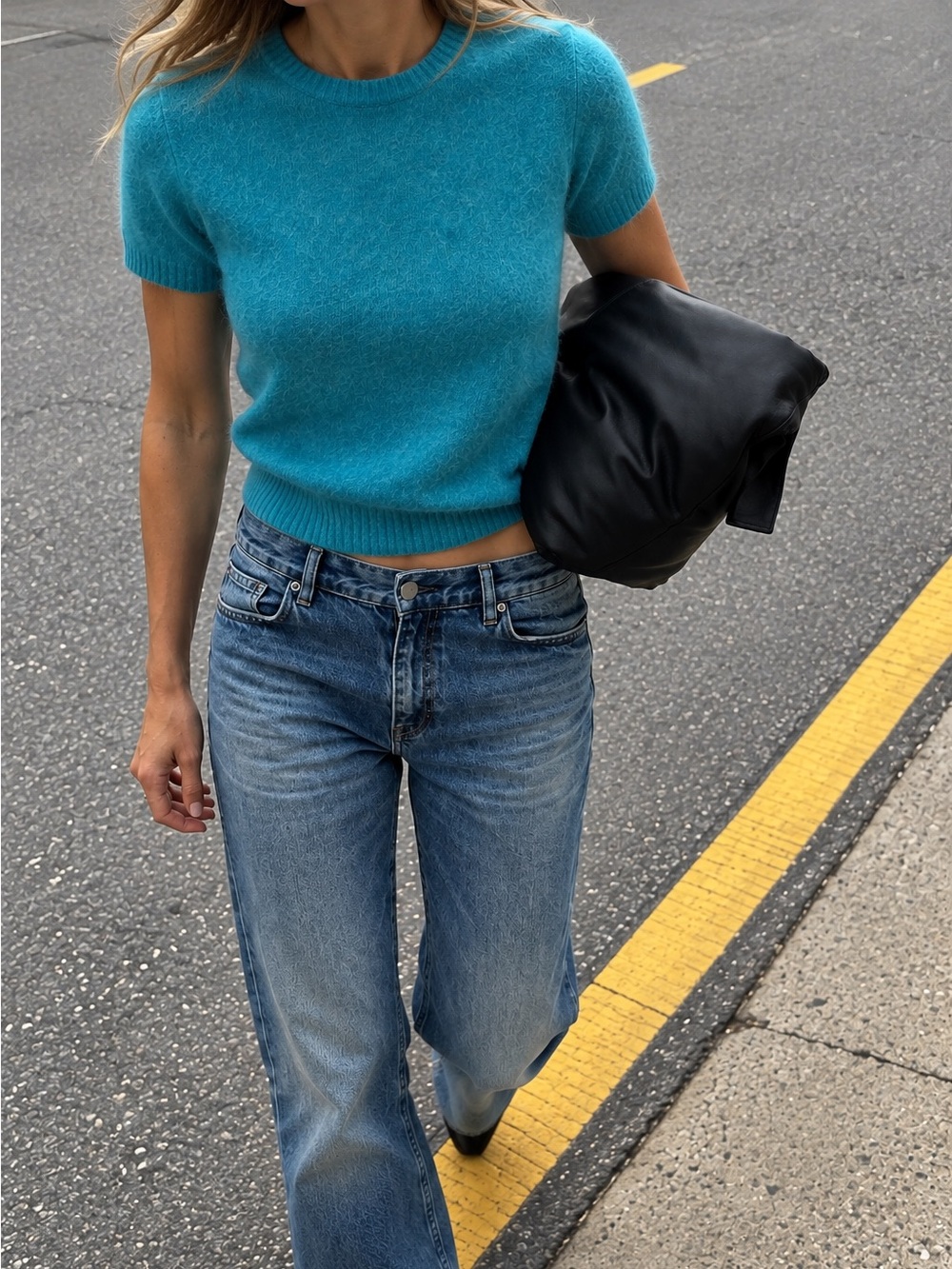 C by Bloomingdale’s 100% Cashmere Short Sleeve Sweater – Small